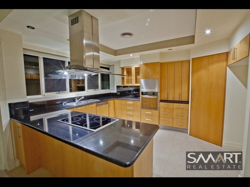 Paradise Waters QLD 4217