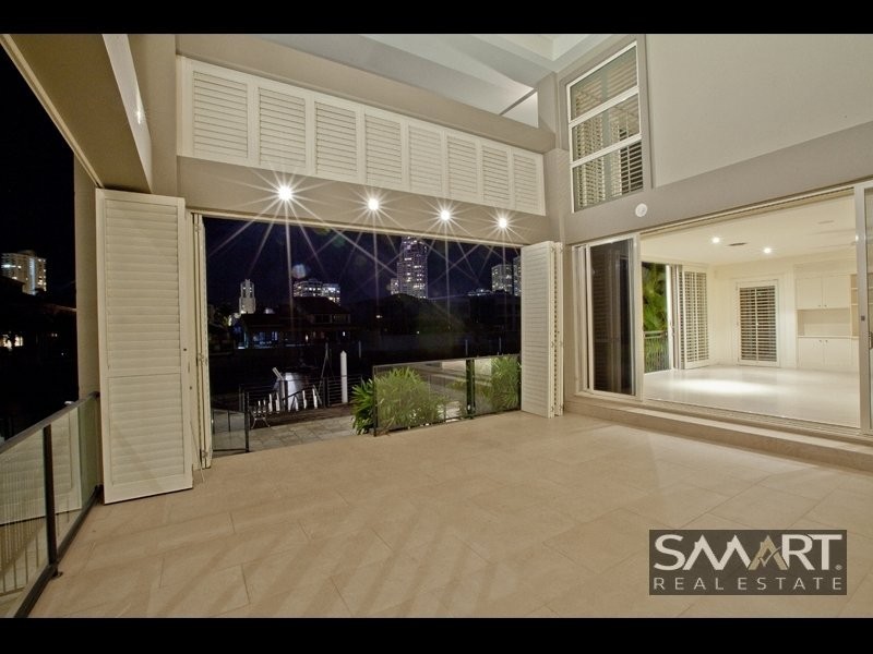 Paradise Waters QLD 4217