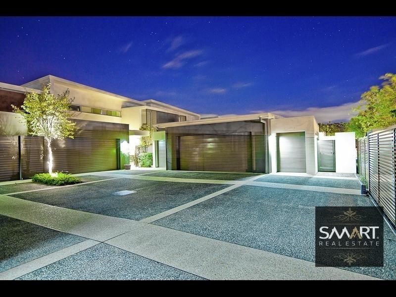 Hope Island QLD 4212