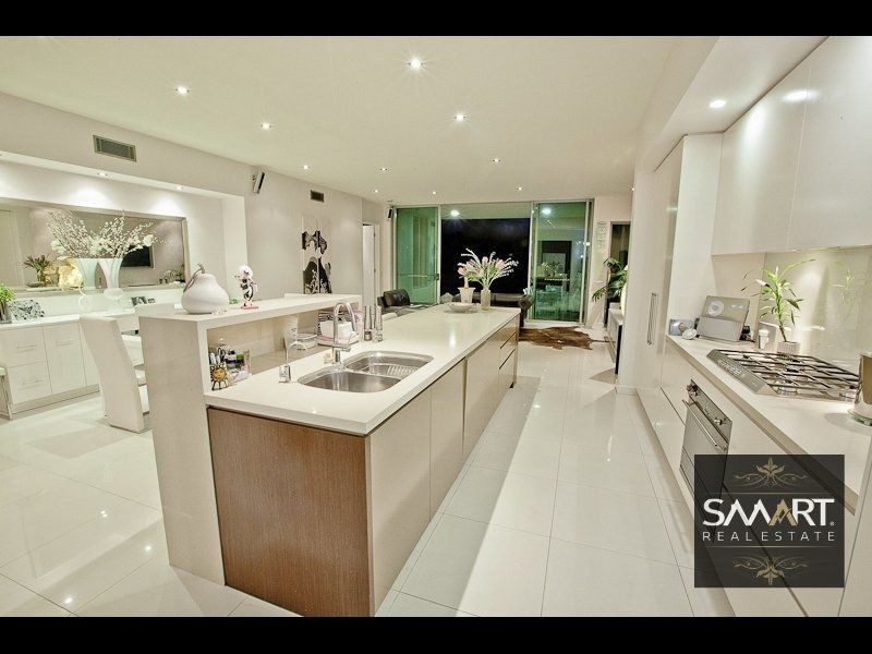 Hope Island QLD 4212