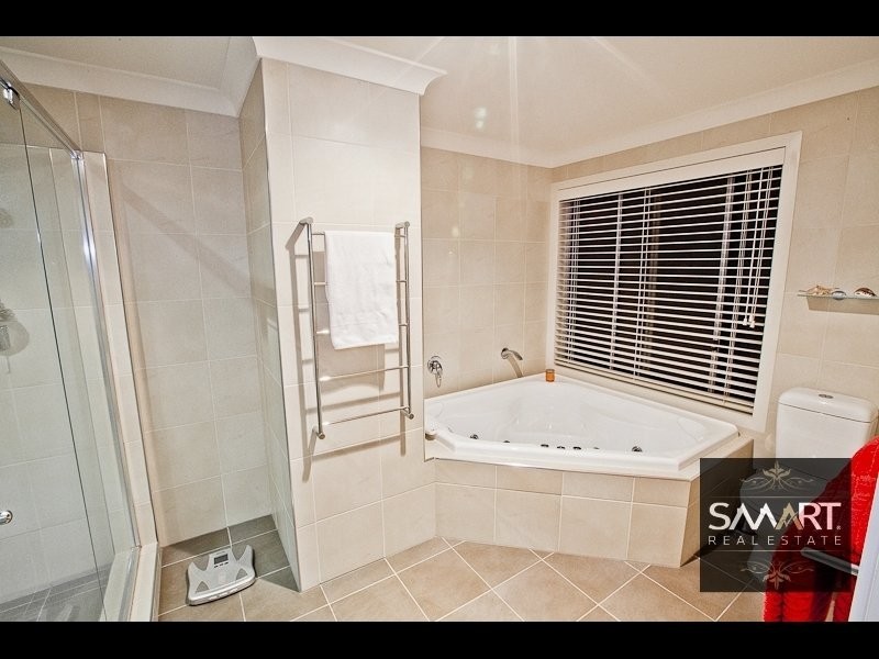 Benowa Waters QLD 4217