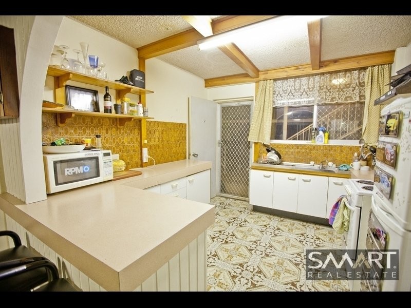 Chevron Island QLD 4217