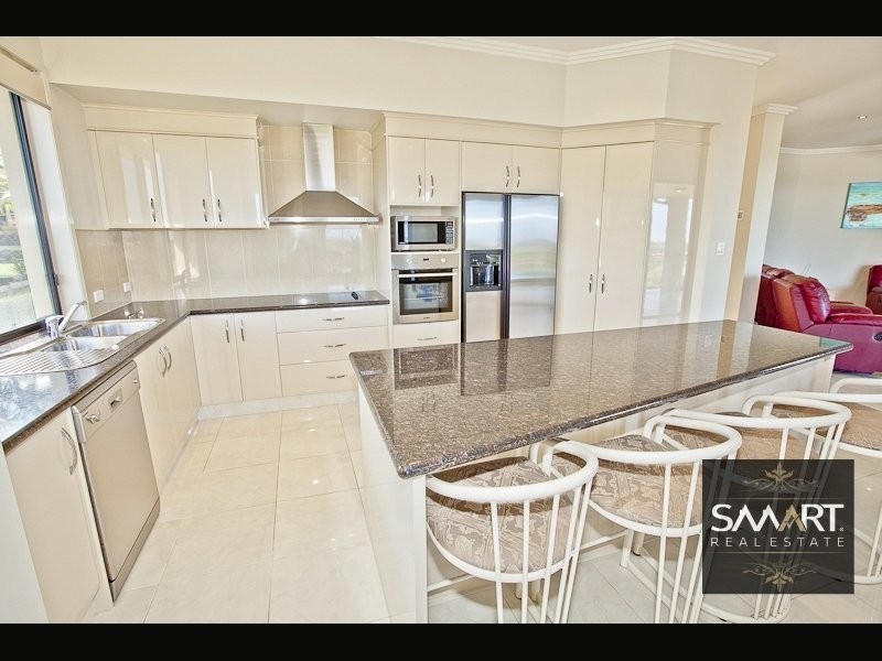 Highland Park QLD 4211