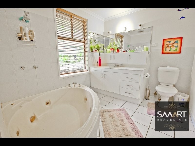 Ashmore QLD 4214