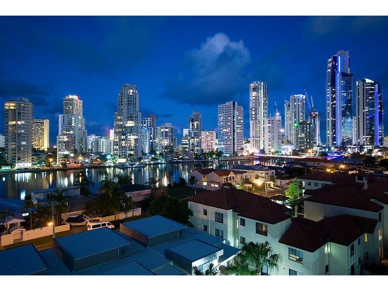 Chevron Island QLD 4217