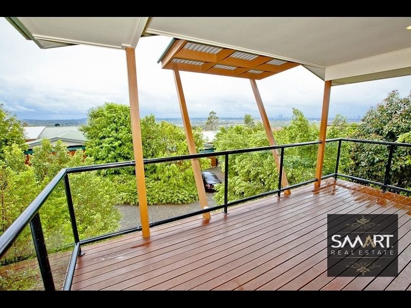Highland Park QLD 4211