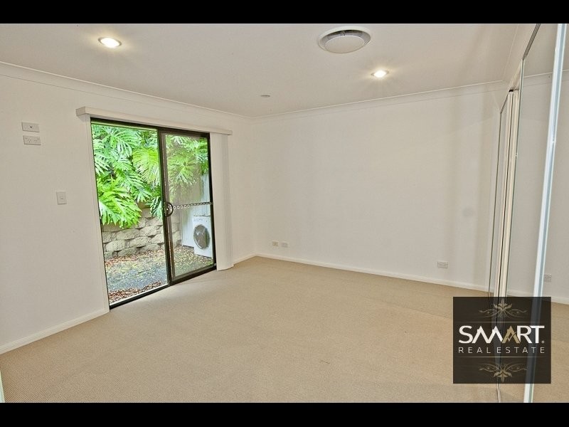 Highland Park QLD 4211