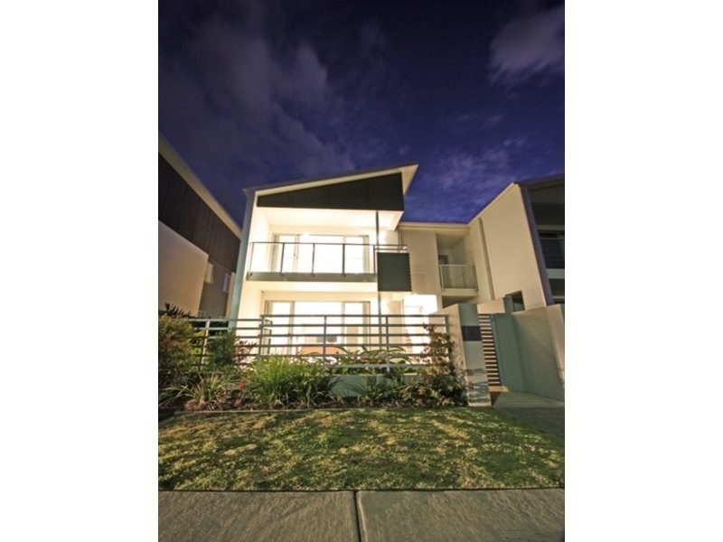 Varsity Lakes QLD 4227