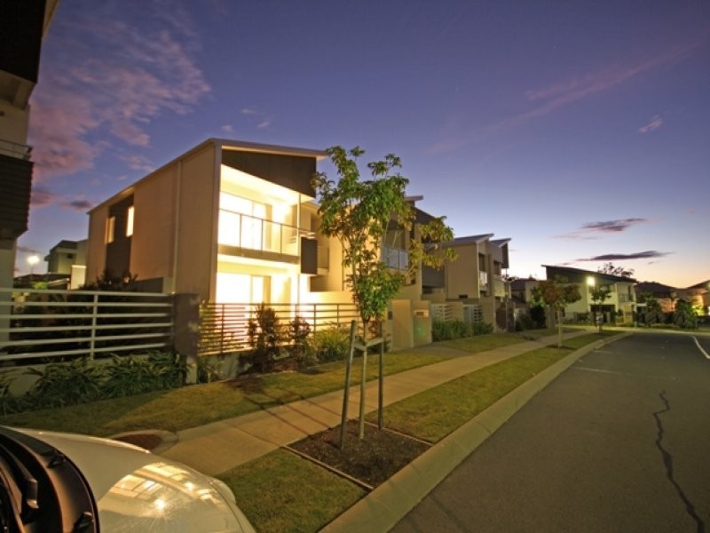 Varsity Lakes QLD 4227