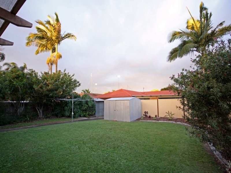 Labrador QLD 4215