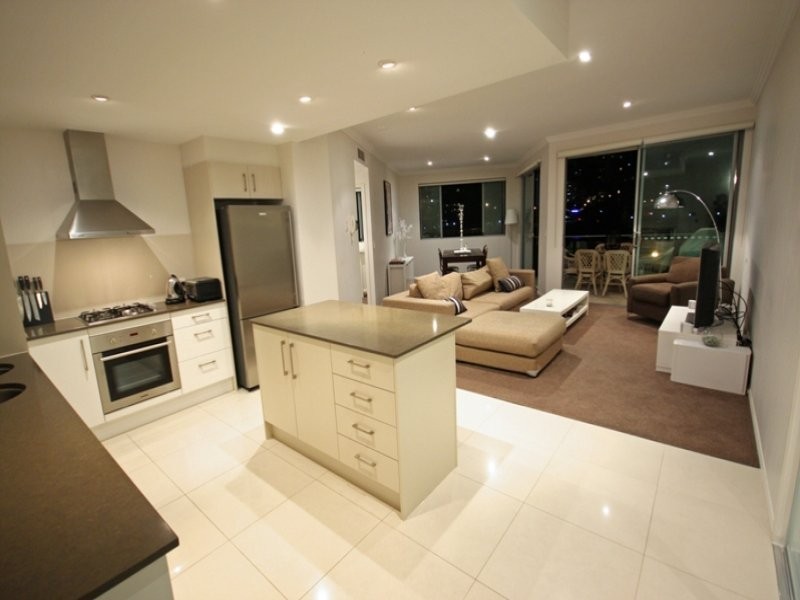 Chevron Island QLD 4217
