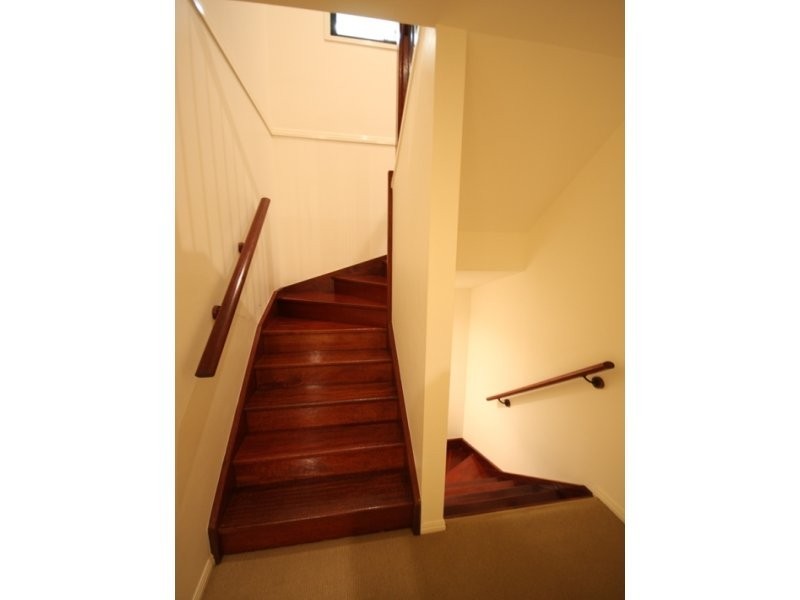 Highland Park QLD 4211