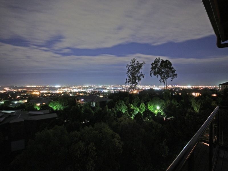 Highland Park QLD 4211
