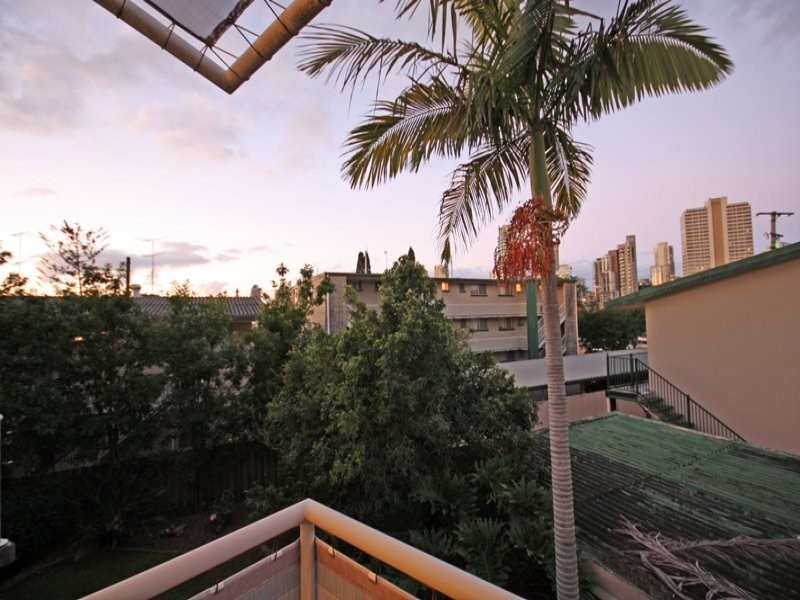 Chevron Island QLD 4217