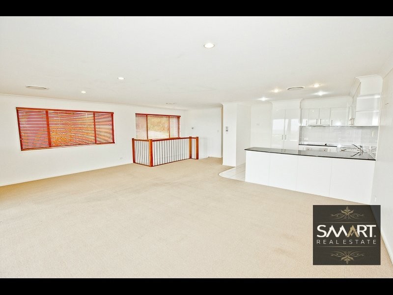 Highland Park QLD 4211