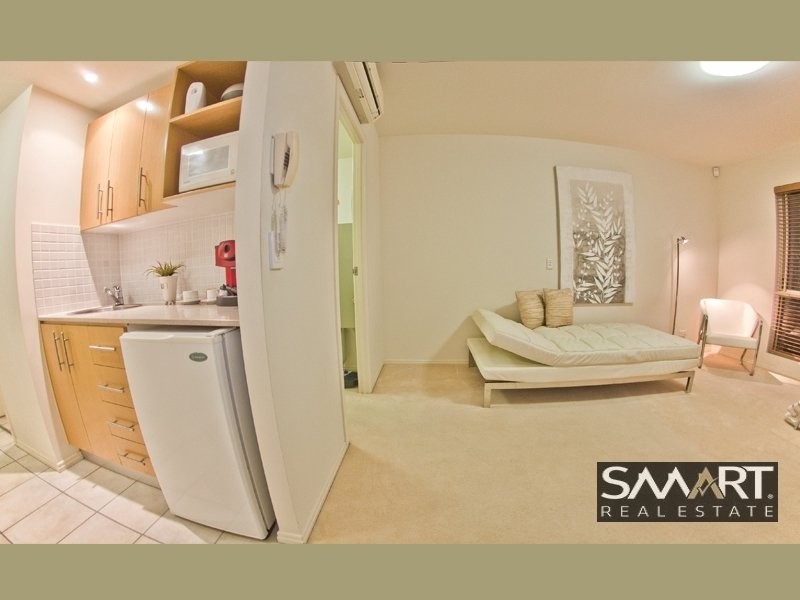 Hope Island QLD 4212