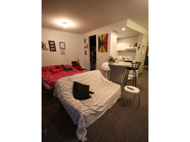 Chevron Island QLD 4217