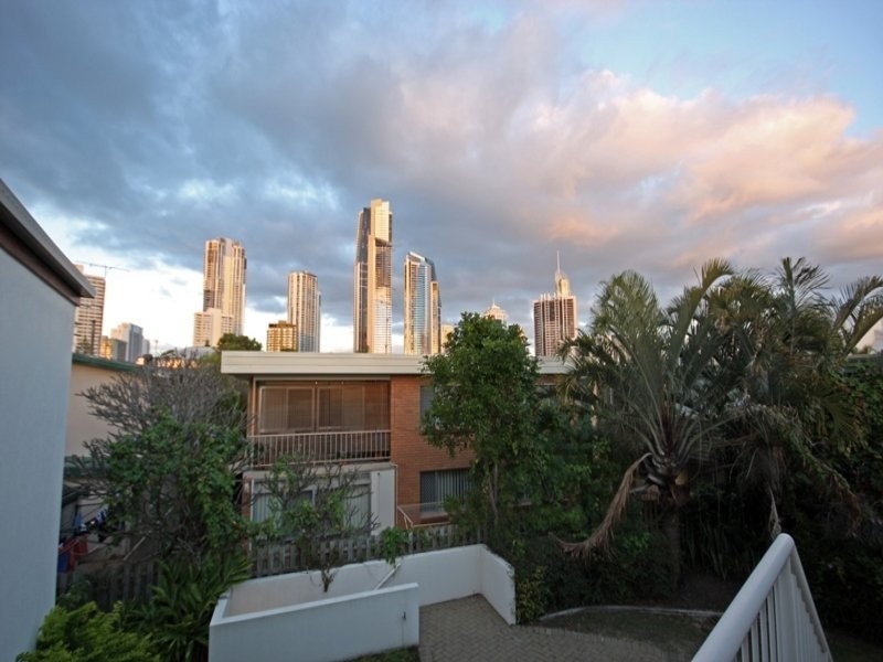 Chevron Island QLD 4217