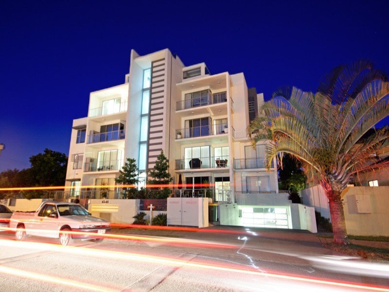 Chevron Island QLD 4217