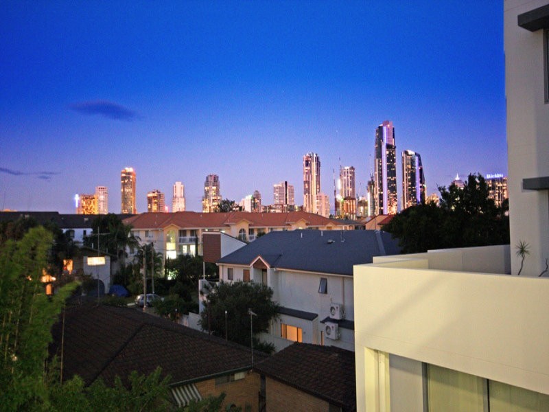 Chevron Island QLD 4217