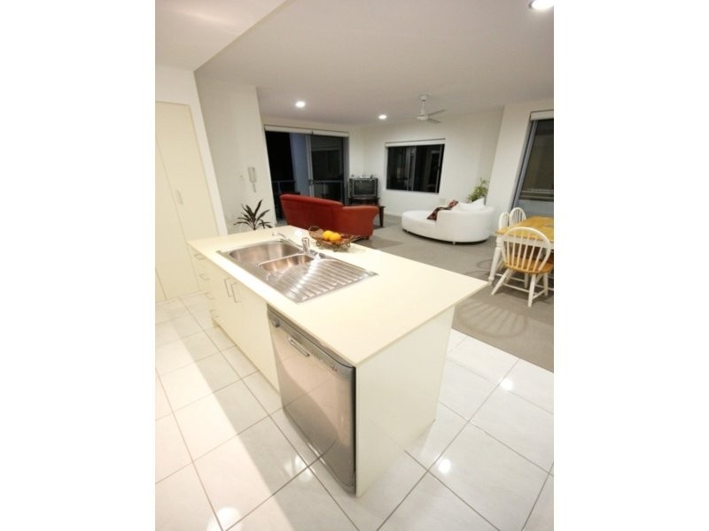 Chevron Island QLD 4217