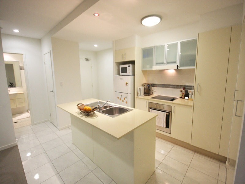 Chevron Island QLD 4217