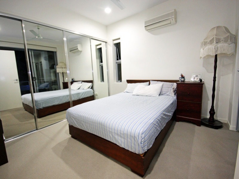 Chevron Island QLD 4217