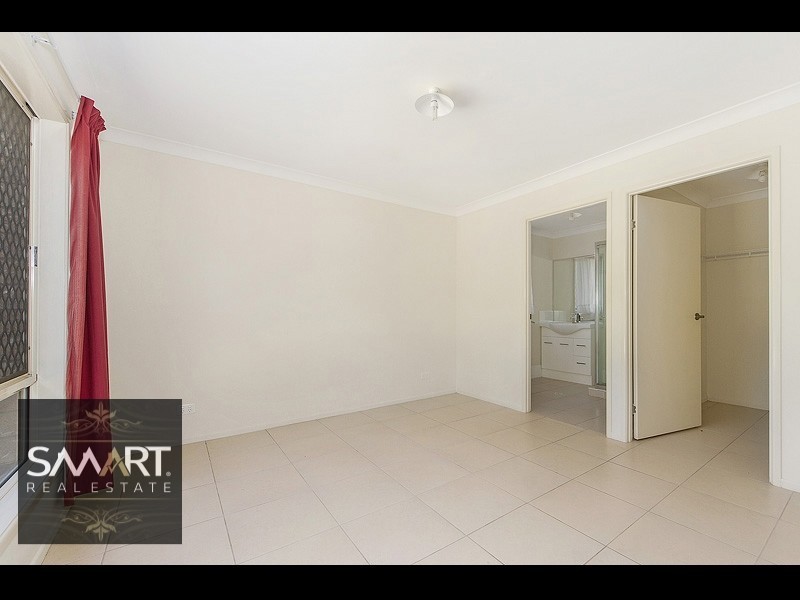 1a Irwin Street, Parkwood QLD 4214