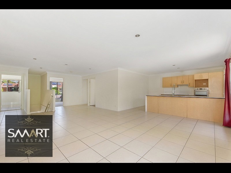 1b Irwin Street, Parkwood QLD 4214