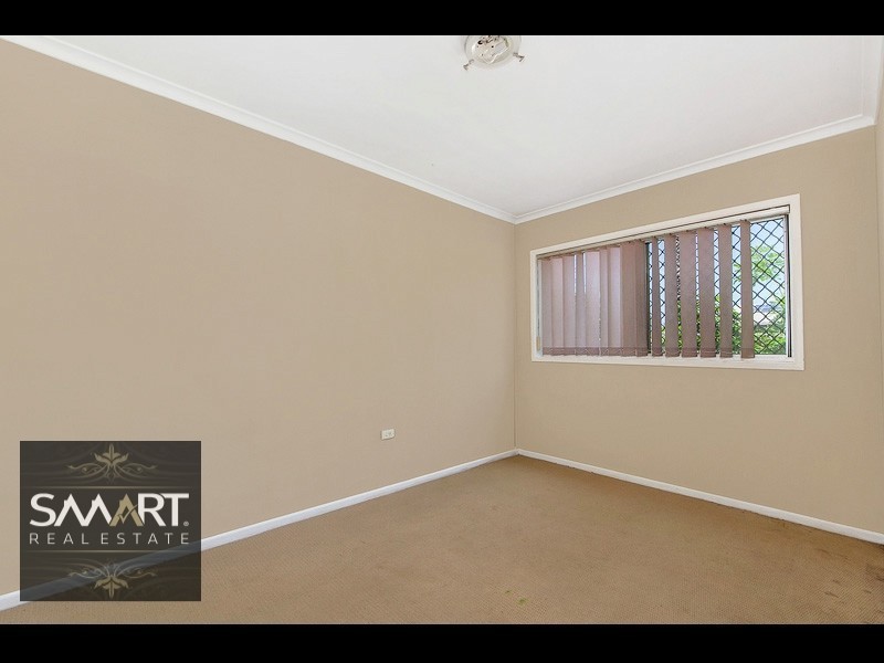 2/376 Marine Parade, Labrador QLD 4215