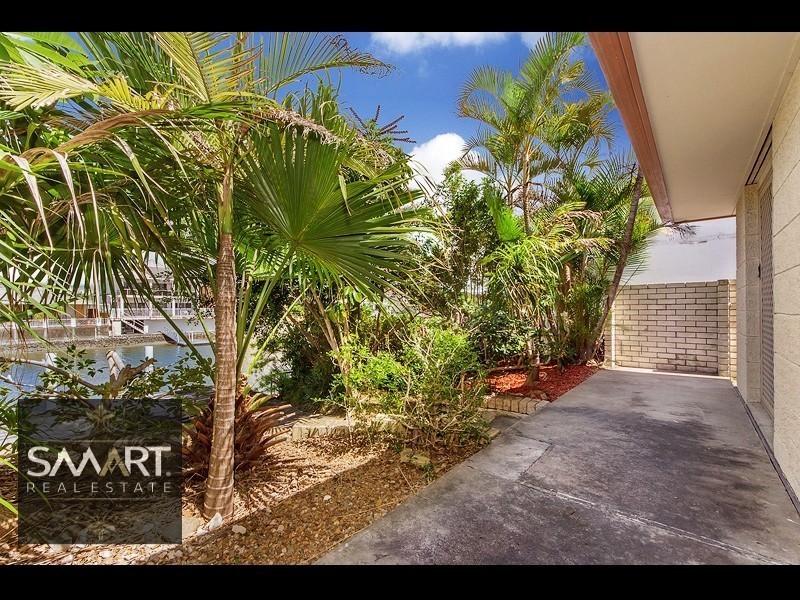 31 Southern Cross Drive, Chevron Island QLD 4217