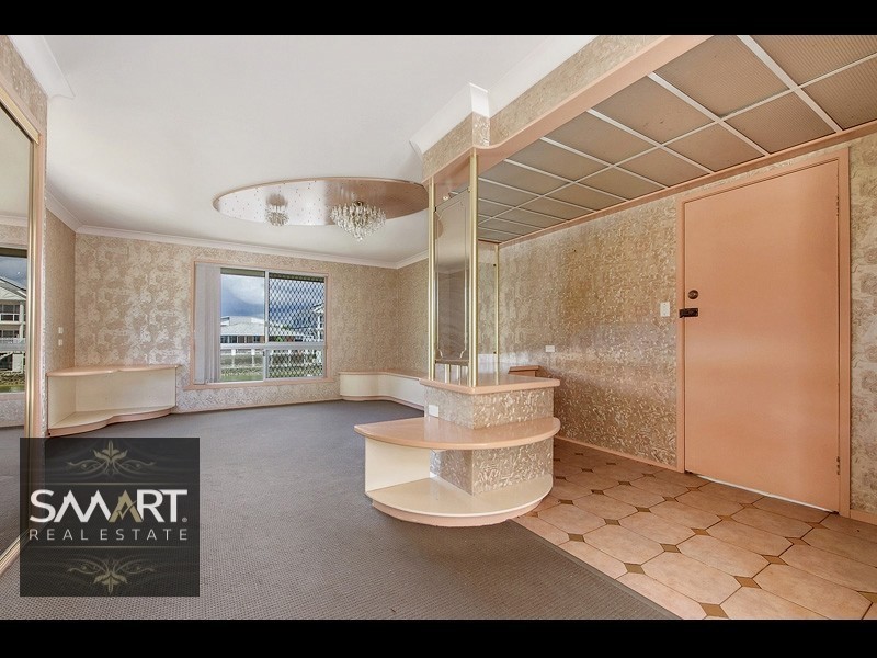 31 Southern Cross Drive, Chevron Island QLD 4217