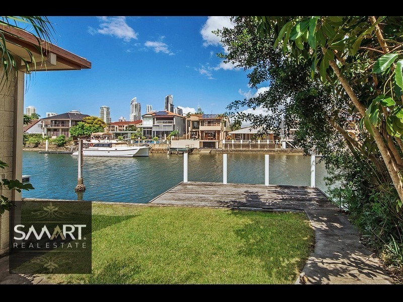 31 Southern Cross Drive, Chevron Island QLD 4217