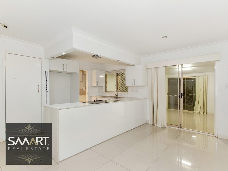 177/31 Usher Avenue, Labrador QLD 4215