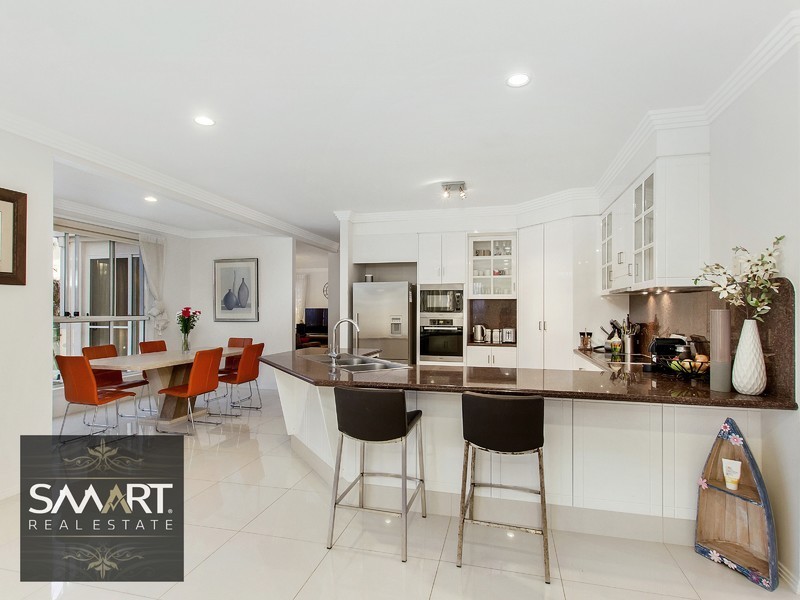 96 Cabana Boulevard, Benowa Waters QLD 4217
