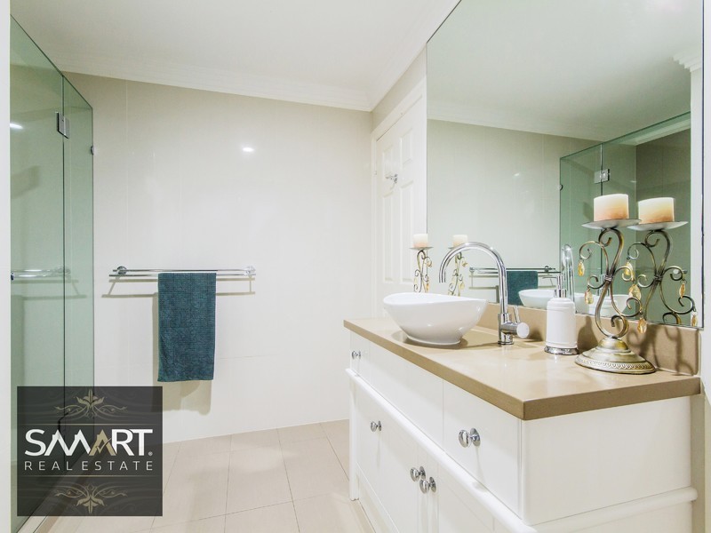 96 Cabana Boulevard, Benowa Waters QLD 4217