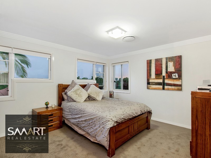 96 Cabana Boulevard, Benowa Waters QLD 4217
