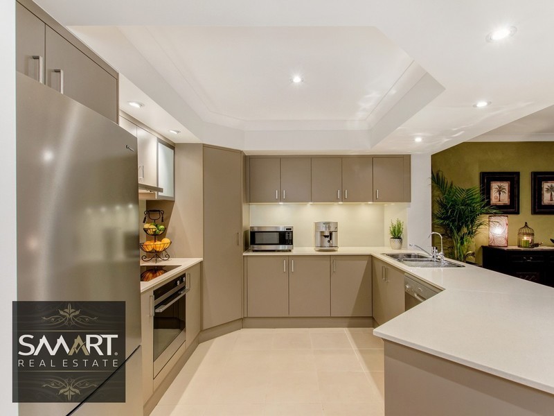 31/88 Cotlew Street East, Southport QLD 4215