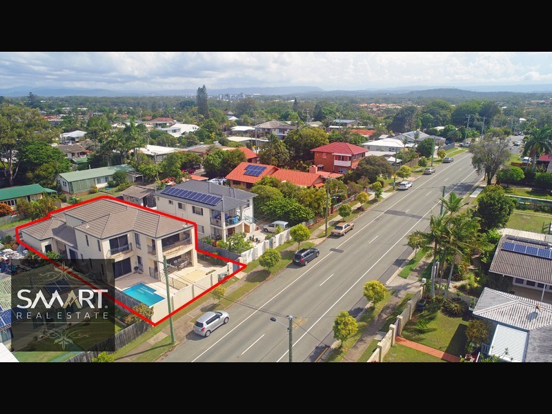 92 Central Street, Labrador QLD 4215