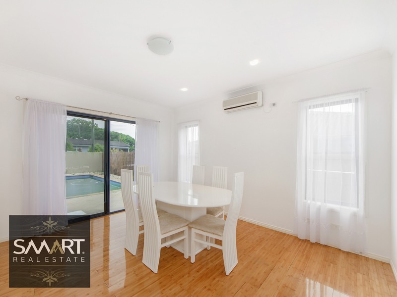 92 Central Street, Labrador QLD 4215