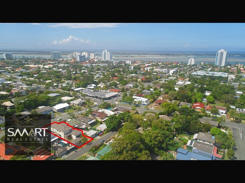 92 Central Street, Labrador QLD 4215