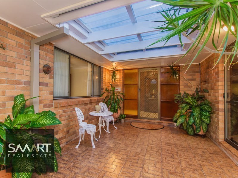 6 Weatherly Avenue, Mermaid Waters QLD 4218