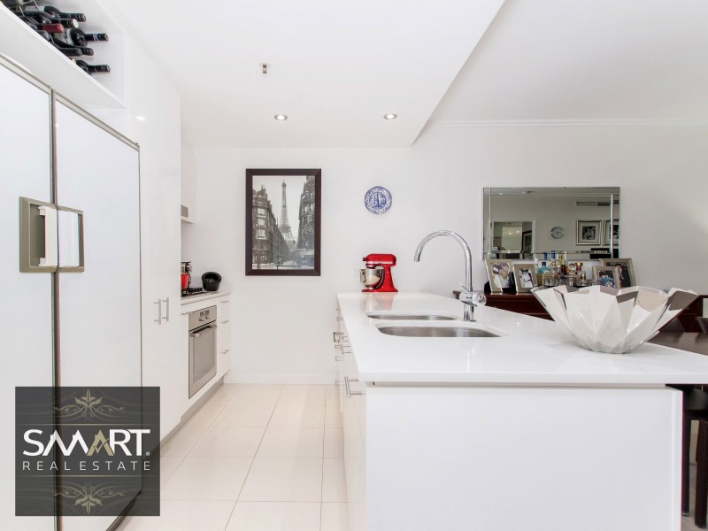1405/33 T E Peters Drive, Broadbeach Waters QLD 4218