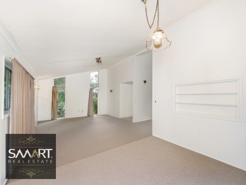 172 Stanhill Drive, Chevron Island QLD 4217