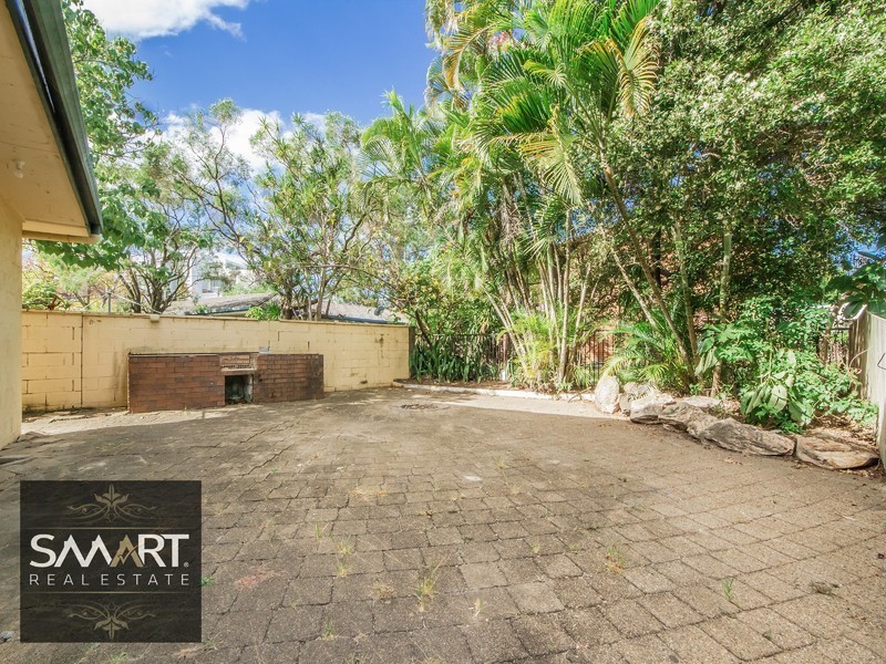 172 Stanhill Drive, Chevron Island QLD 4217