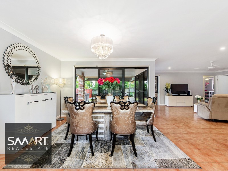 43 Zane Street, Molendinar QLD 4214