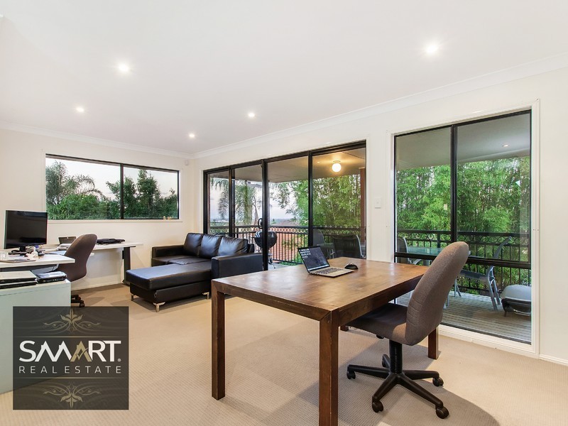 18 Tara Vista Boulevarde, Highland Park QLD 4211