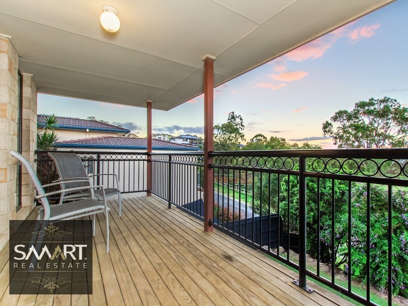 18 Tara Vista Boulevarde, Highland Park QLD 4211