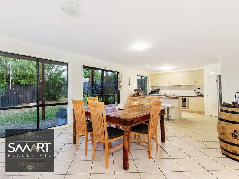 18 Tara Vista Boulevarde, Highland Park QLD 4211