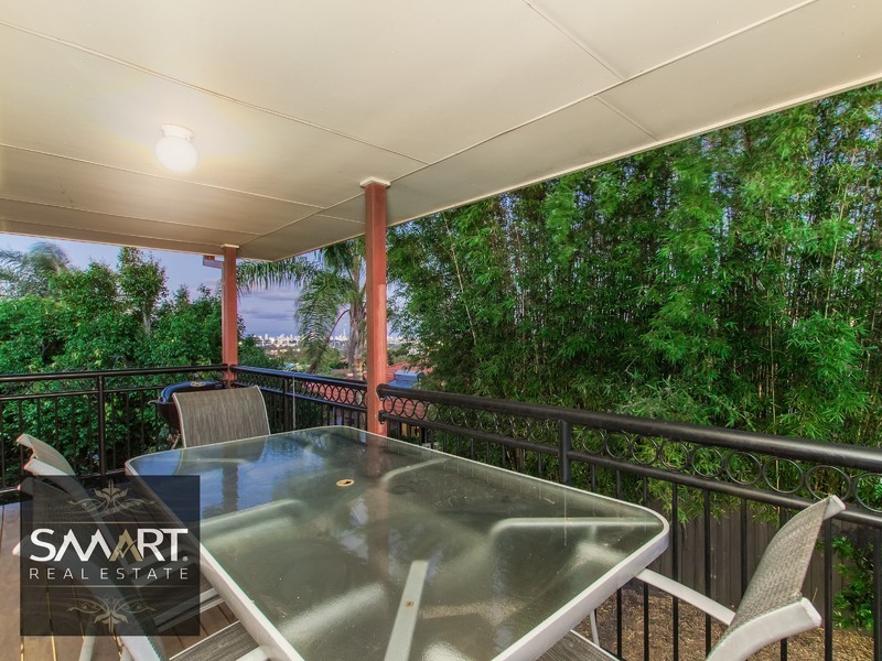 18 Tara Vista Boulevarde, Highland Park QLD 4211